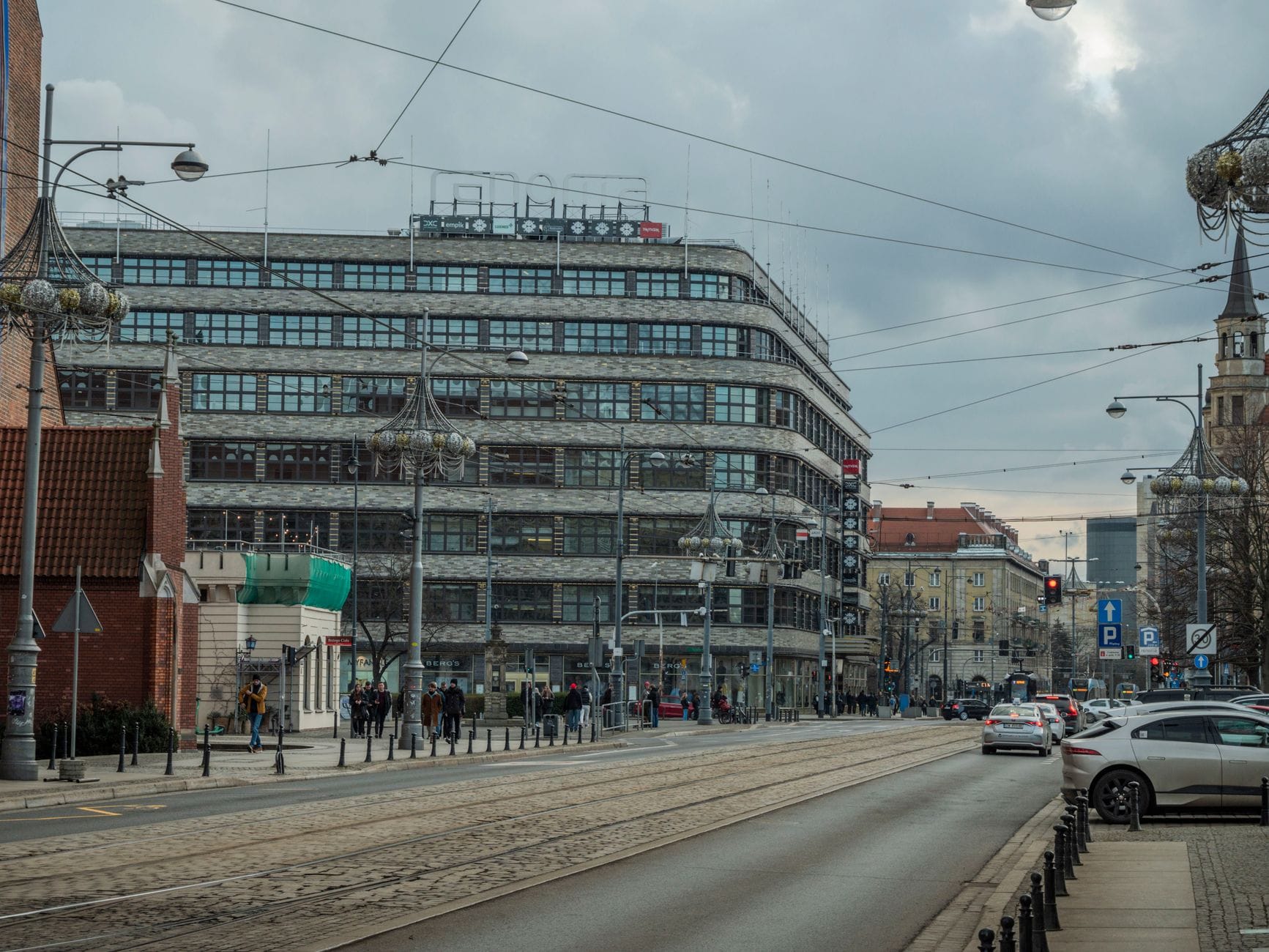 Zakupy raz w miesiącu: dla kogo to się opłaca i jak uniknąć nietrafionych produktów